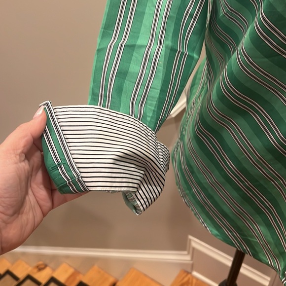 Crisp. Clean. Stylish. 100% cotton with slight polished sheet. Smooth, soft - Picture 3 of 8